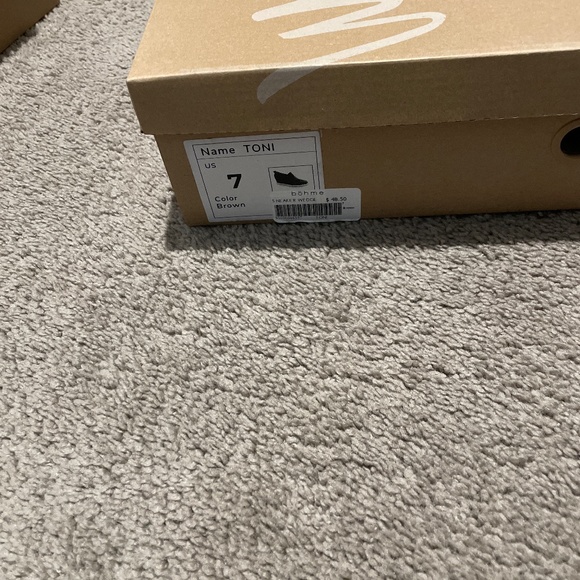 Shoes - Picture 2 of 8